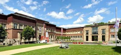 Museum Kunstpalast am Ehrenhof in Düsseldorf